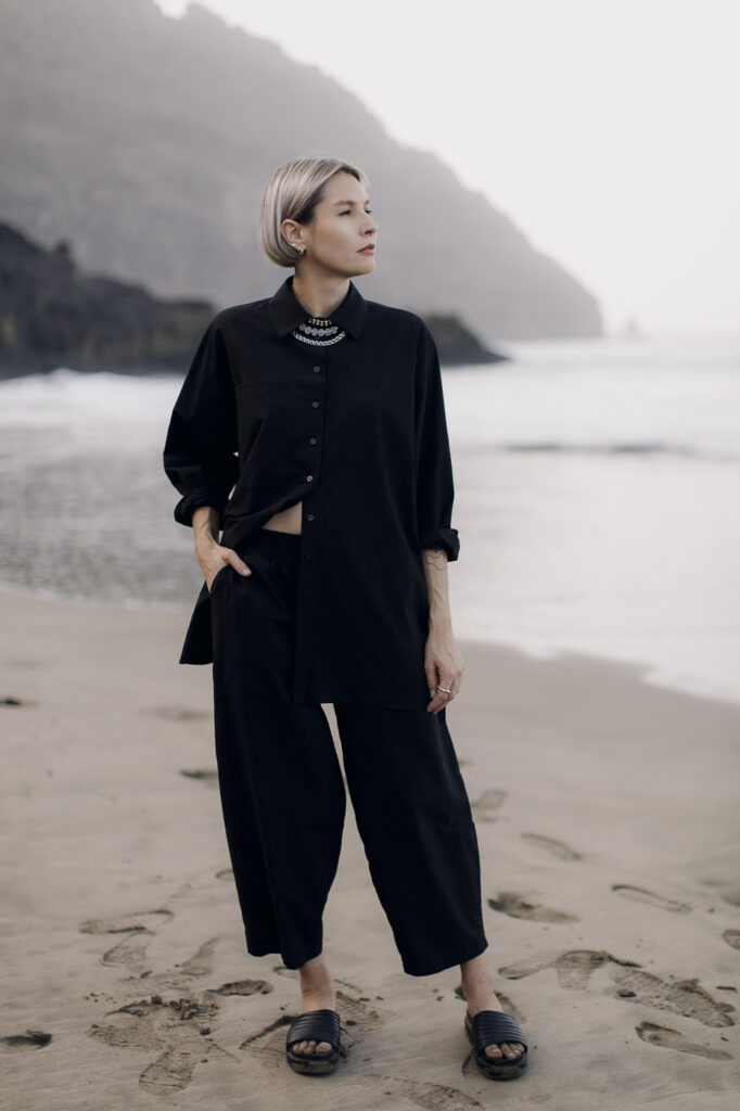 OSAKA /black cotton poplin/