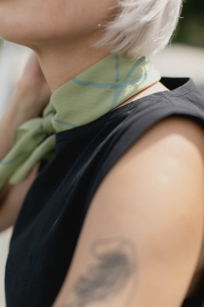 VASES SCARF /green viscose+cotton/