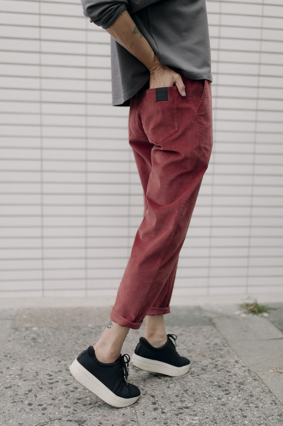 HI COMFY /maroon corduroy/