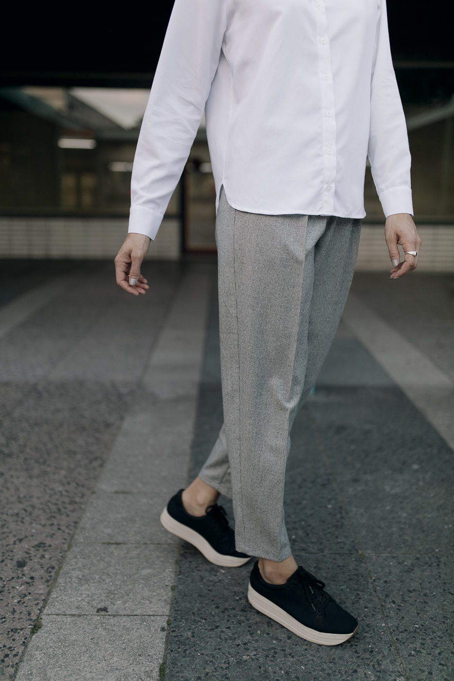 LINE /houndstooth wool/