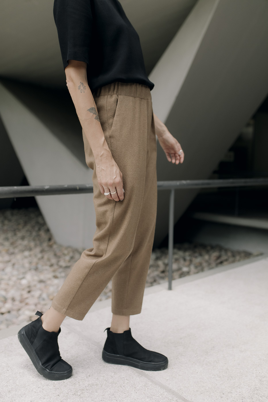 TWO/NIGHT /camel winter wool/