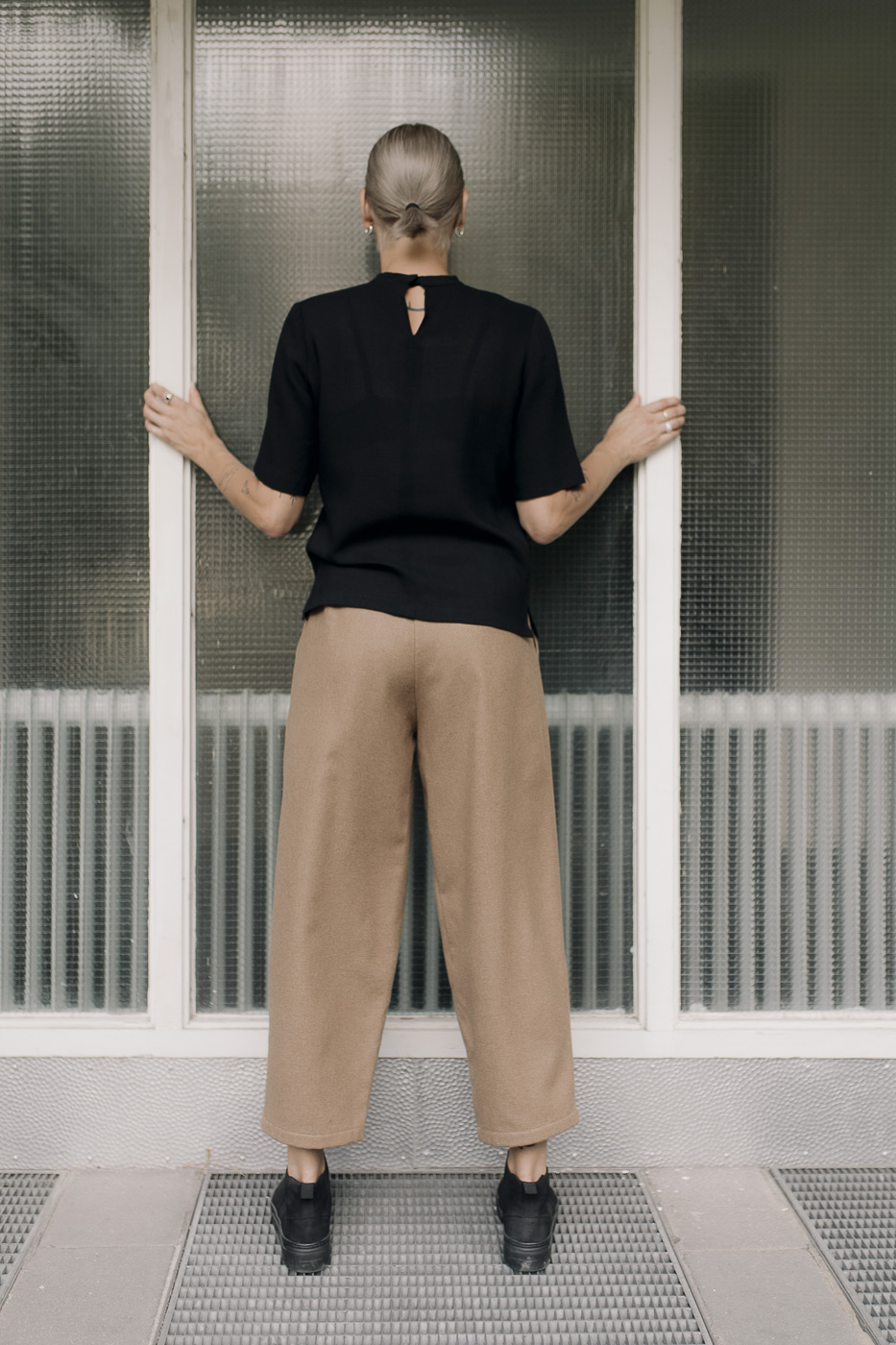 FATE /black viscose+wool/