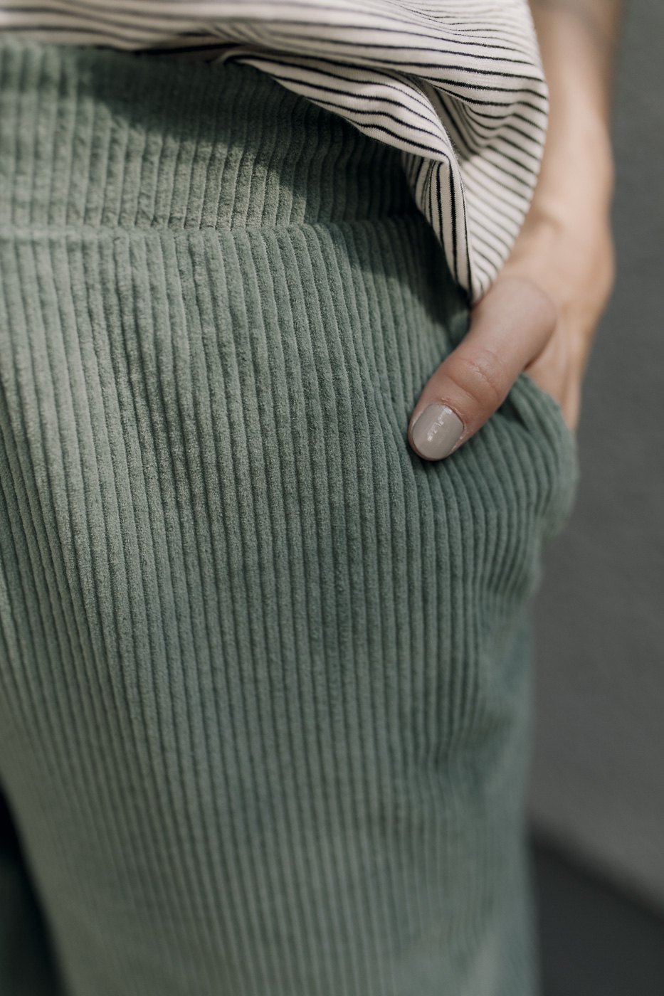 WEEKEND /sage corduroy/