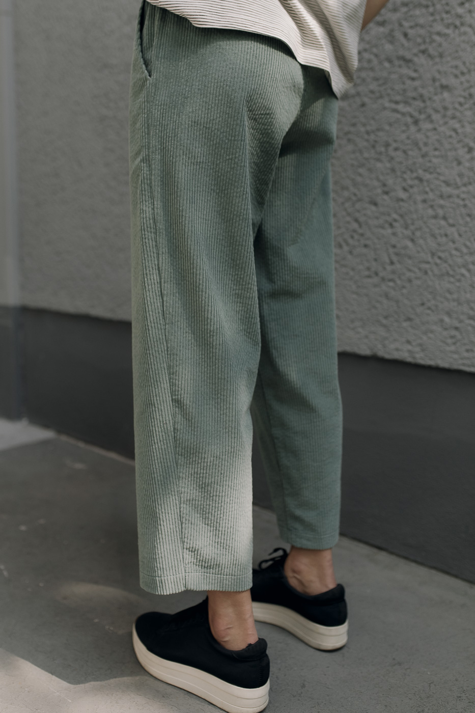 WEEKEND /sage corduroy/