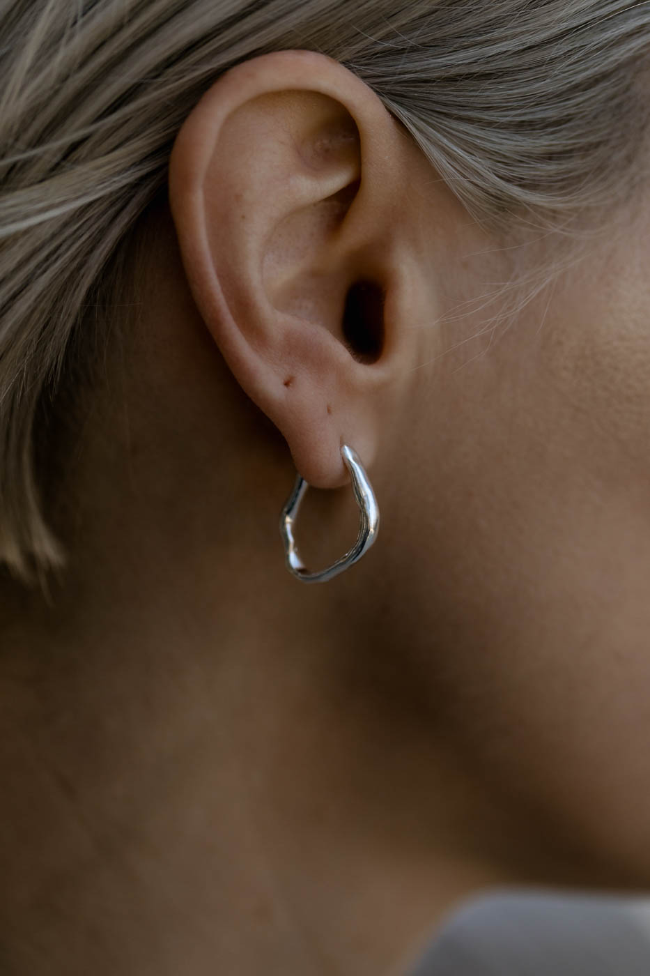 PEARL silver hoop earrings