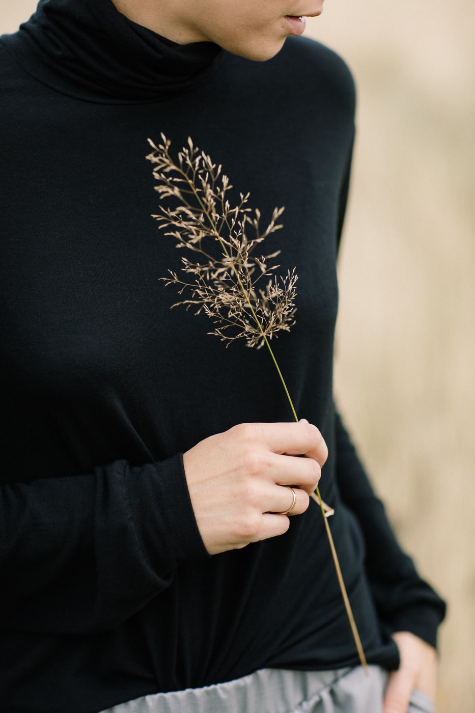 COVI /black cashmere/