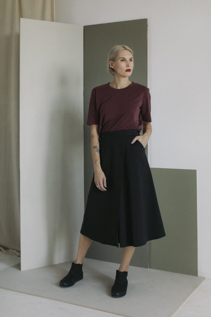 KIDDO /burgundy modal/