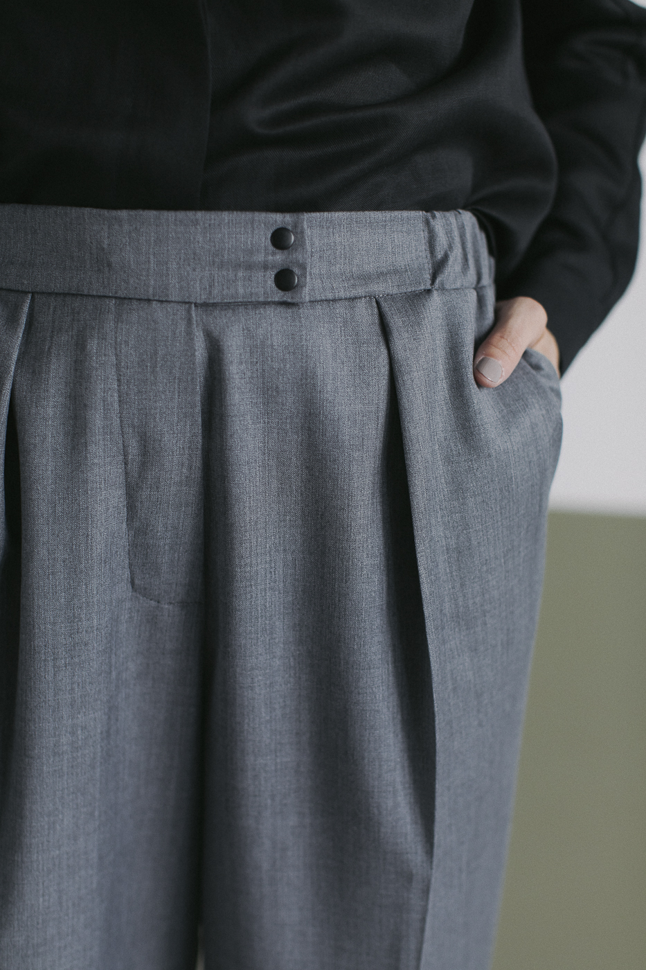 LINE /graphite wool/