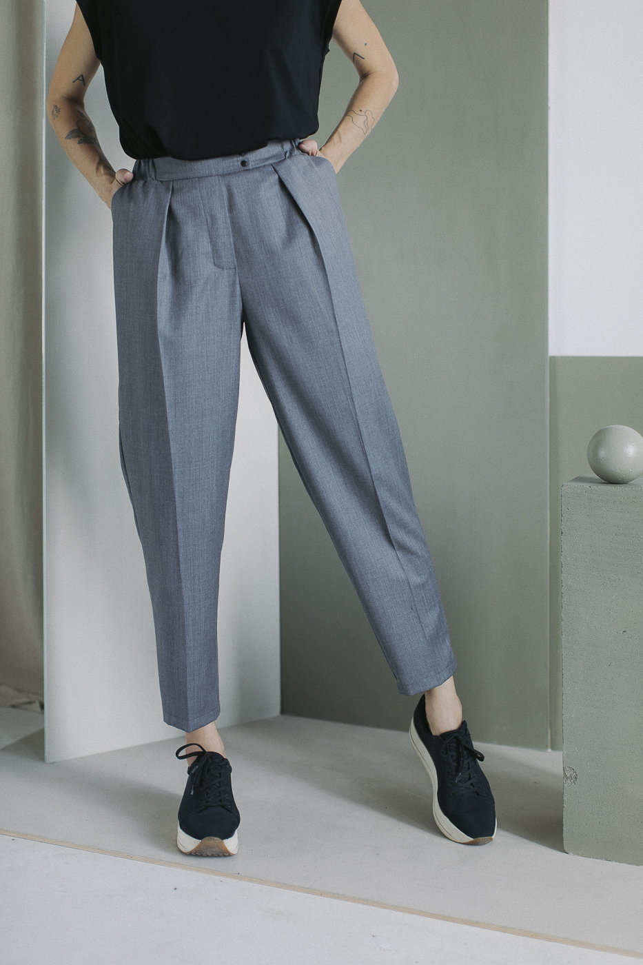 LINE /graphite wool/