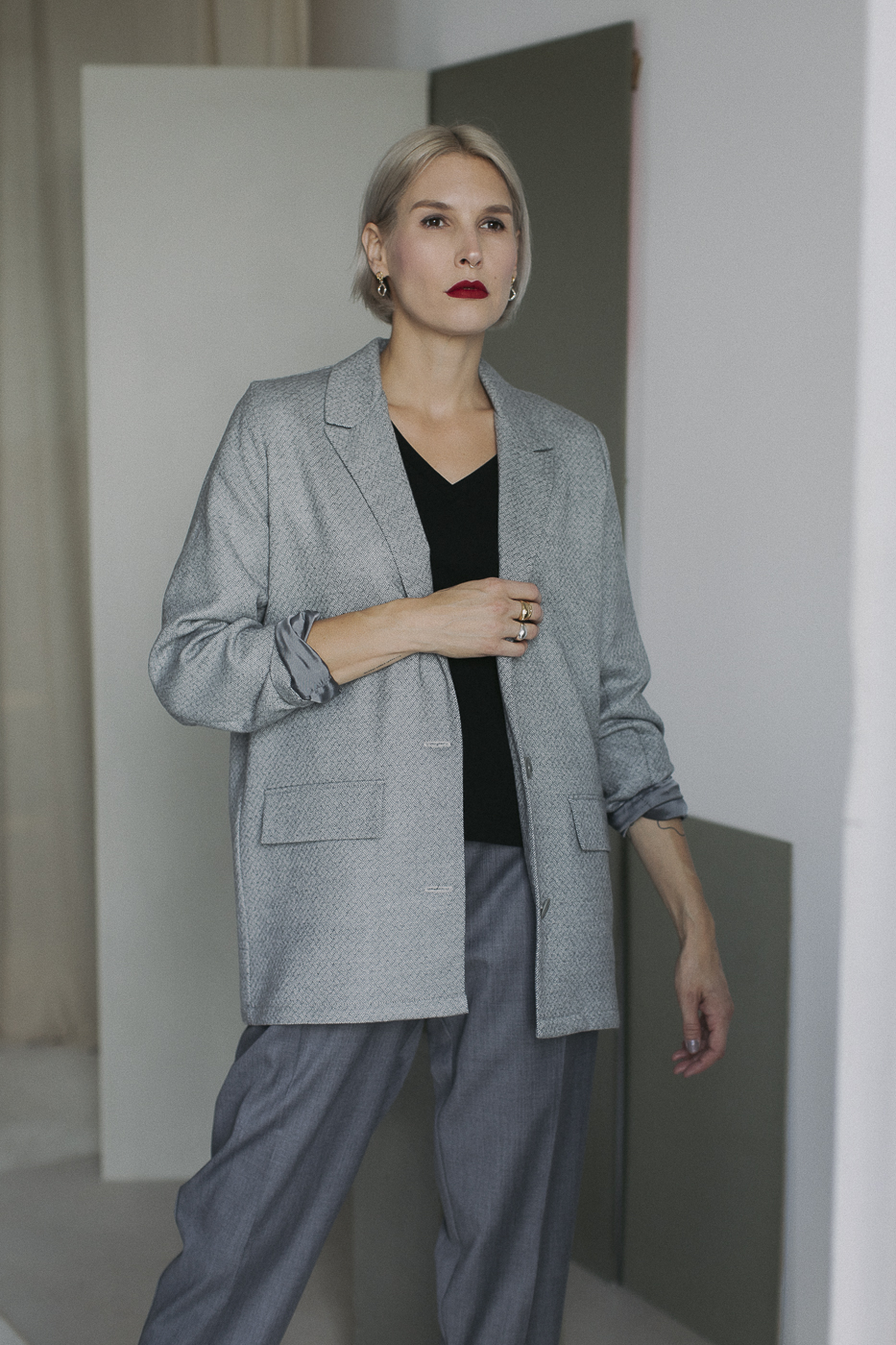 LINE /graphite wool/