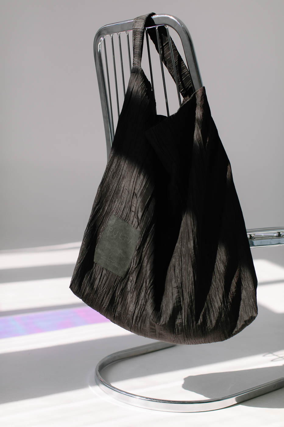 BAG /metallic black taffeta/