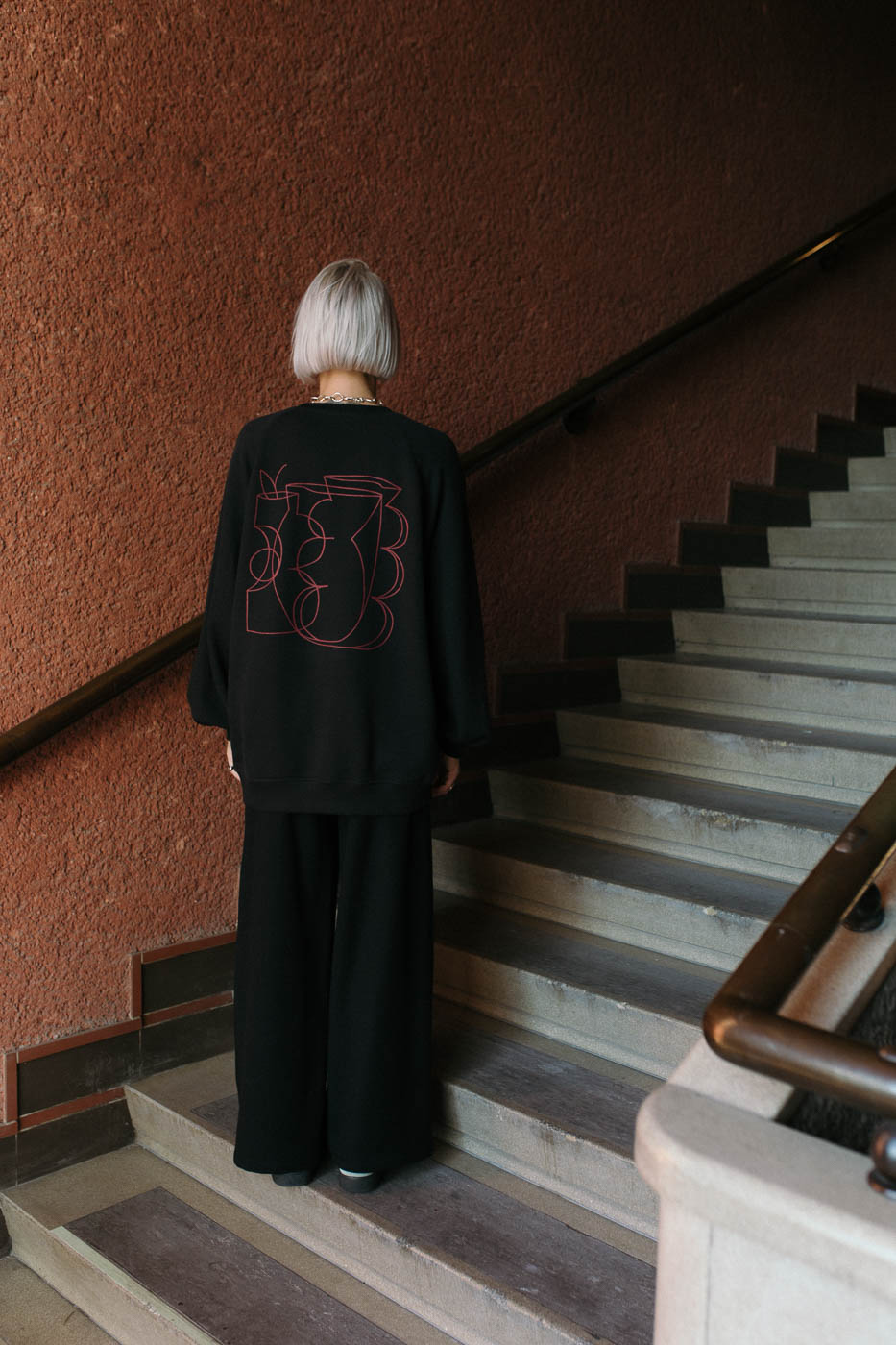 VASES /red on black cotton/