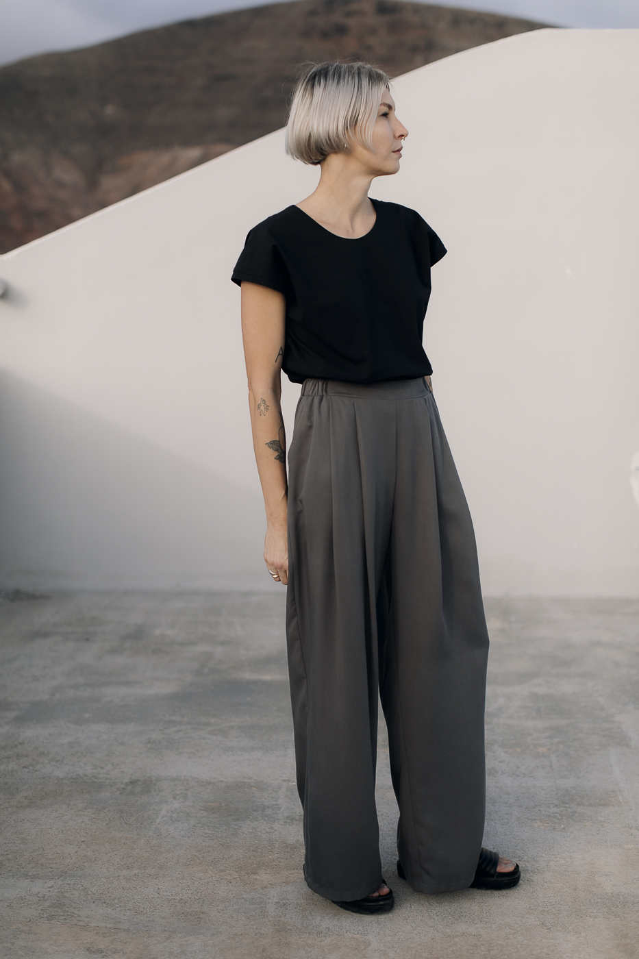 VU top /black cotton poplin/
