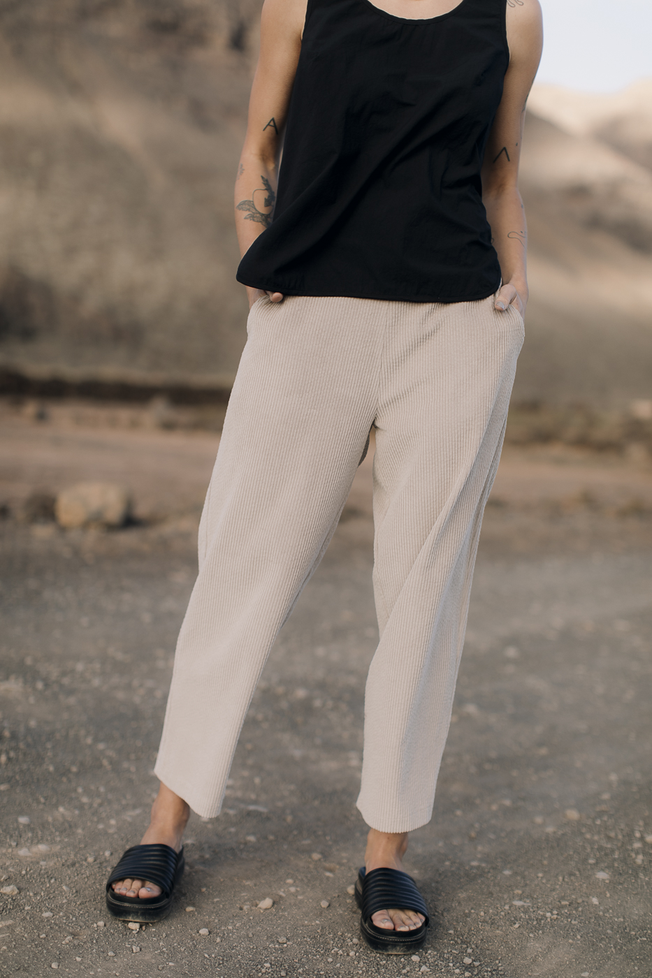 WEEKEND /beige corduroy/