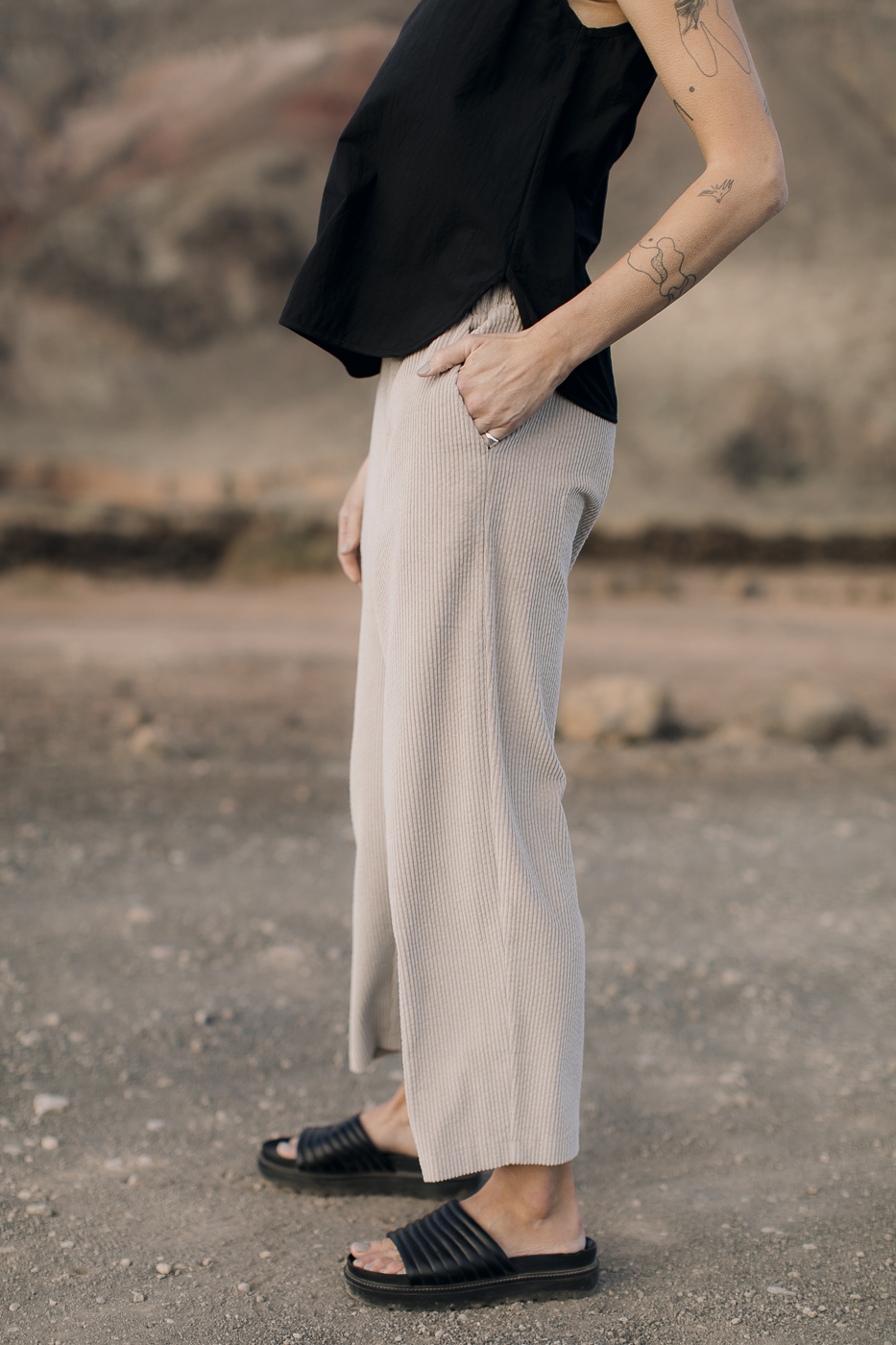 WEEKEND /beige corduroy/