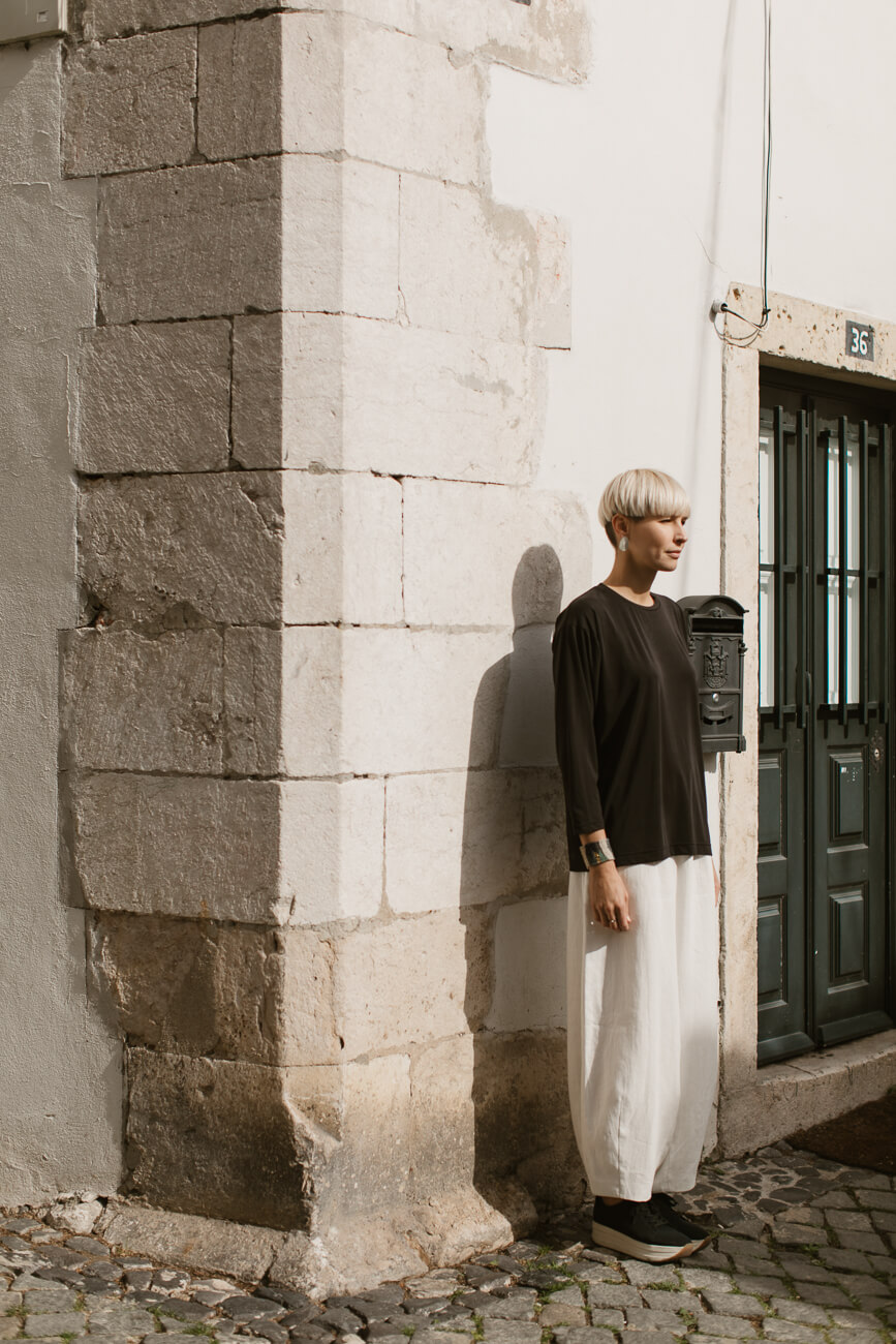 VERY /charcoal modal/