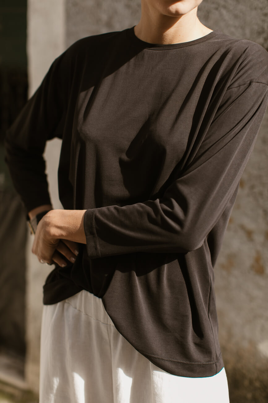 VERY /charcoal modal/