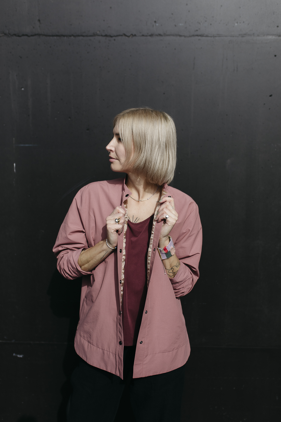 MAR /burgundy modal/