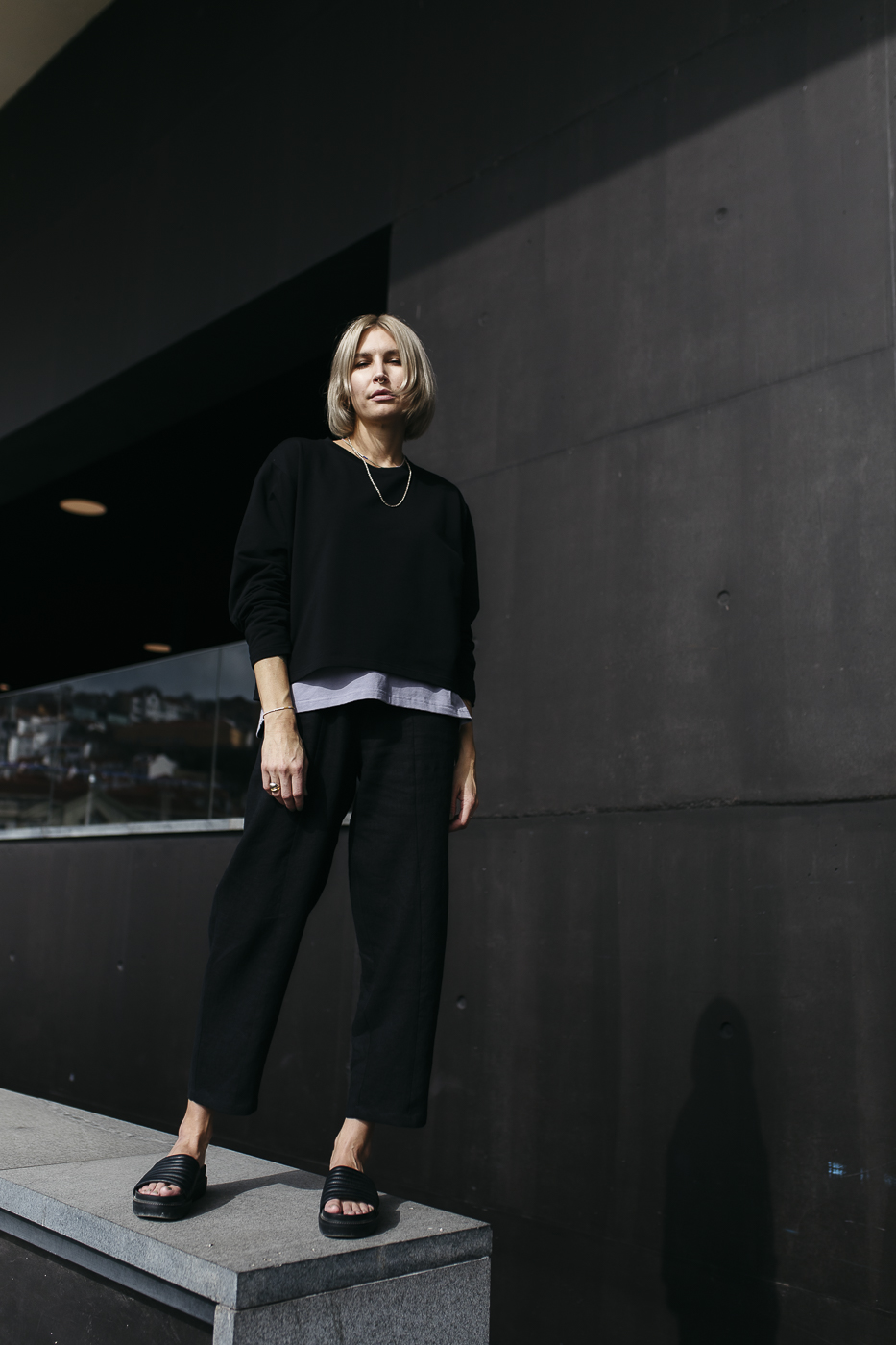 LISBOA /black linen/