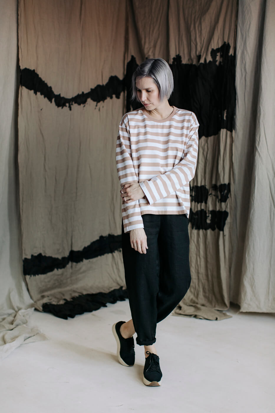 HI YOUTH /black linen/