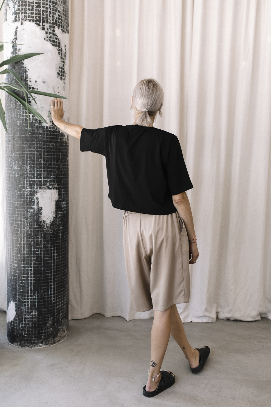 AVA crop top /black cotton/