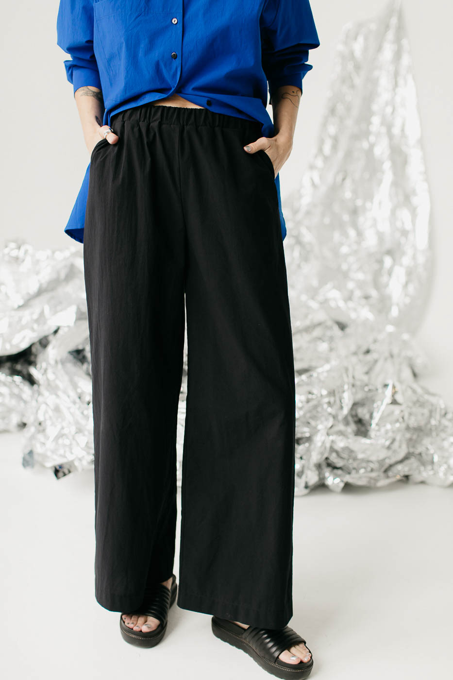 FIKA /black cotton poplin/