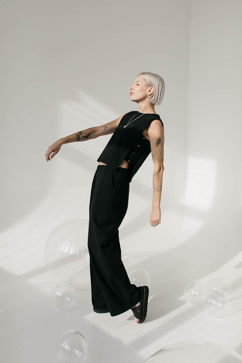 FIKA /black cotton poplin/