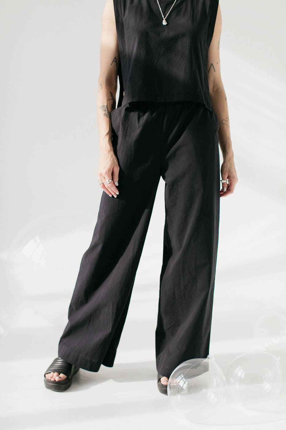 FIKA /black cotton poplin/