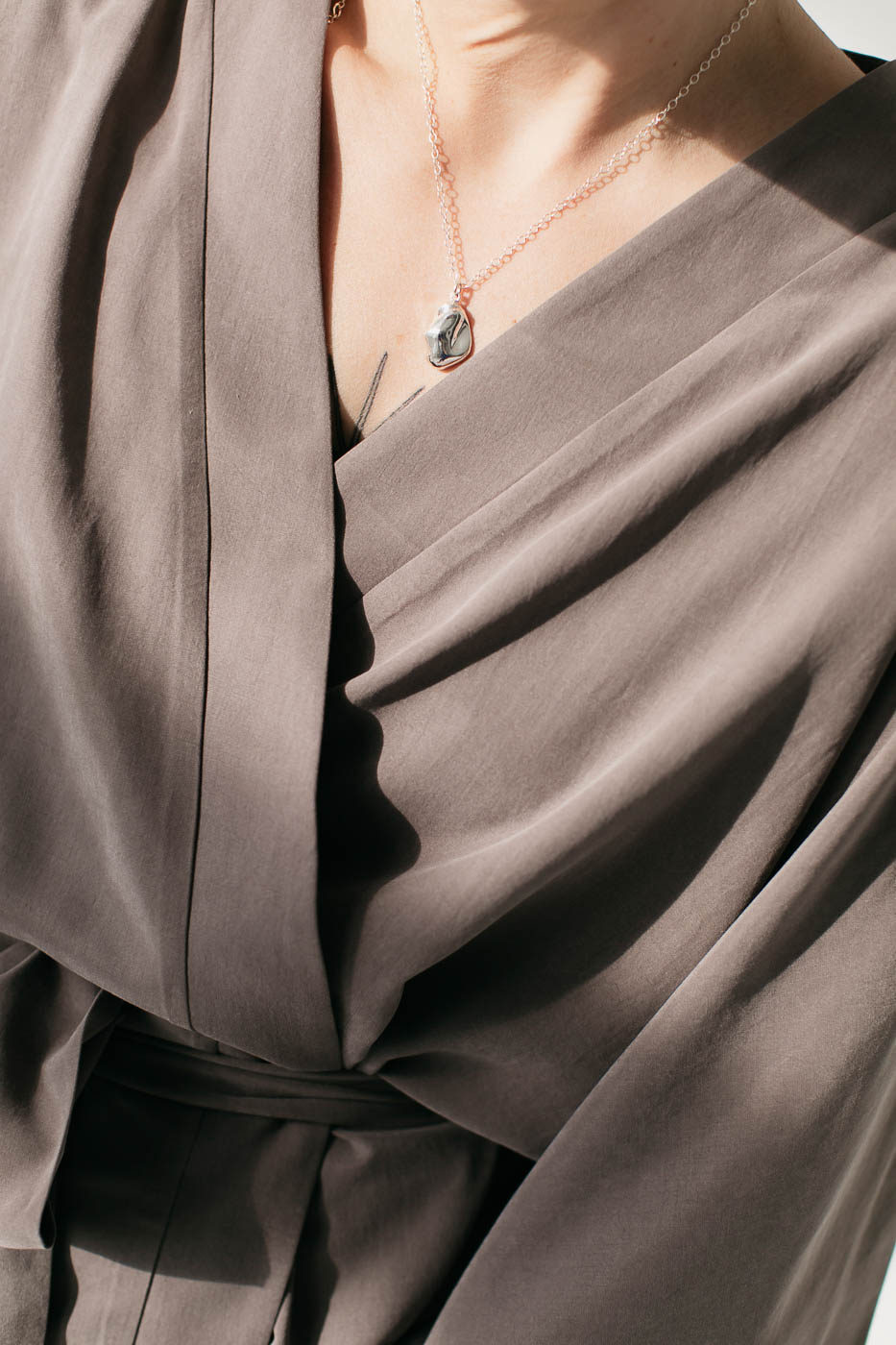 UME /earthy graphite rayon/