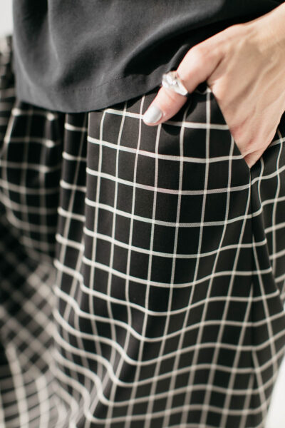 NIKO /black grid wool/