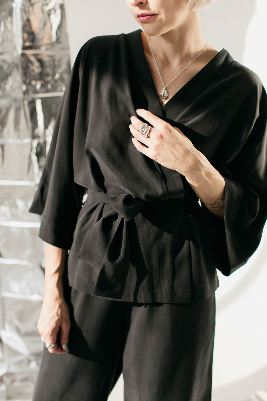 UME /charcoal black rayon/
