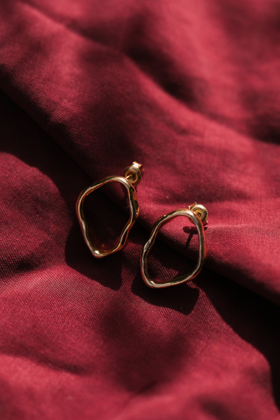 PEARL golden empty earrings