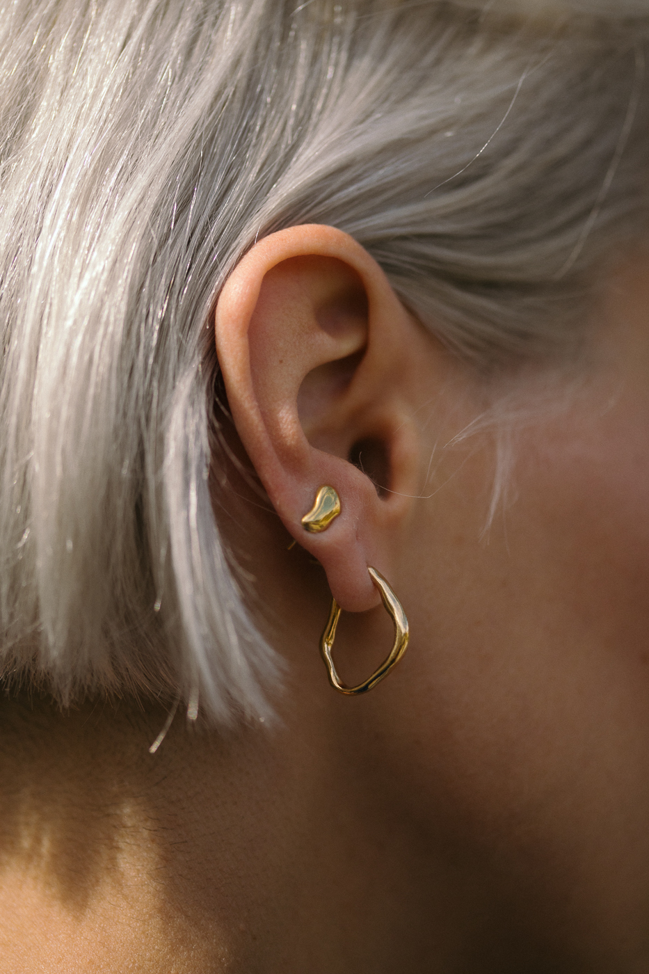 PEARL golden hoop earrings