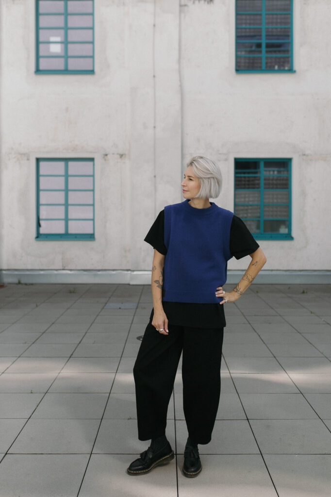 STØ /cobalt merino+cashmere/