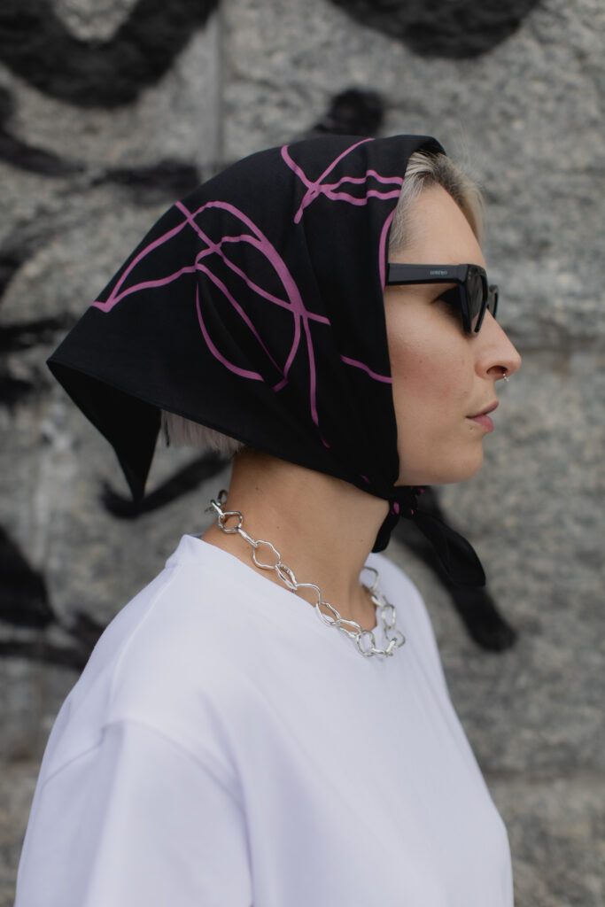 VASES SCARF /black viscose+cotton/