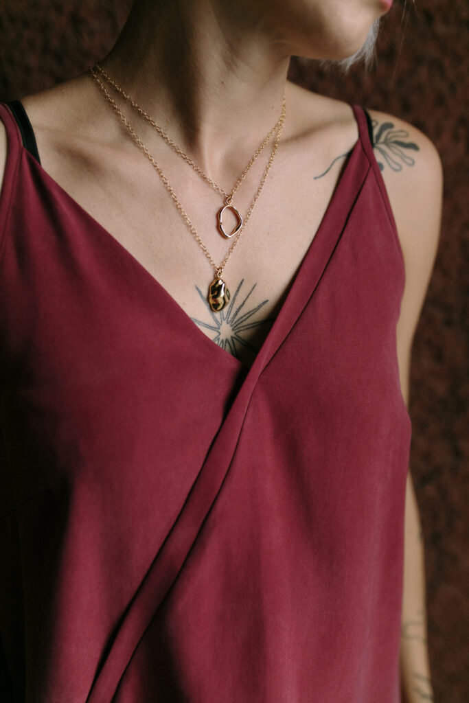 PEARL golden empty necklace