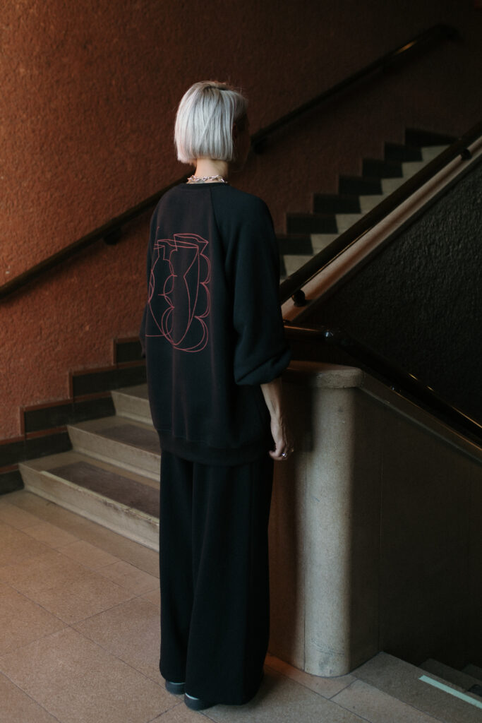 VASES /red on black cotton/