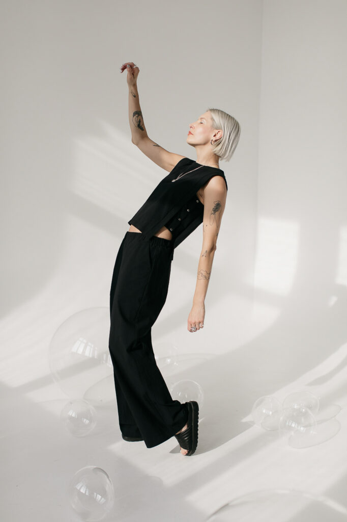 ORIGAMI /black cotton poplin/