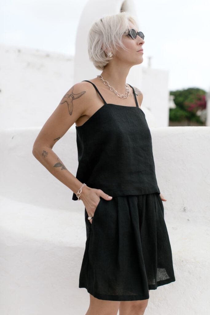 BAI shorts /black linen/