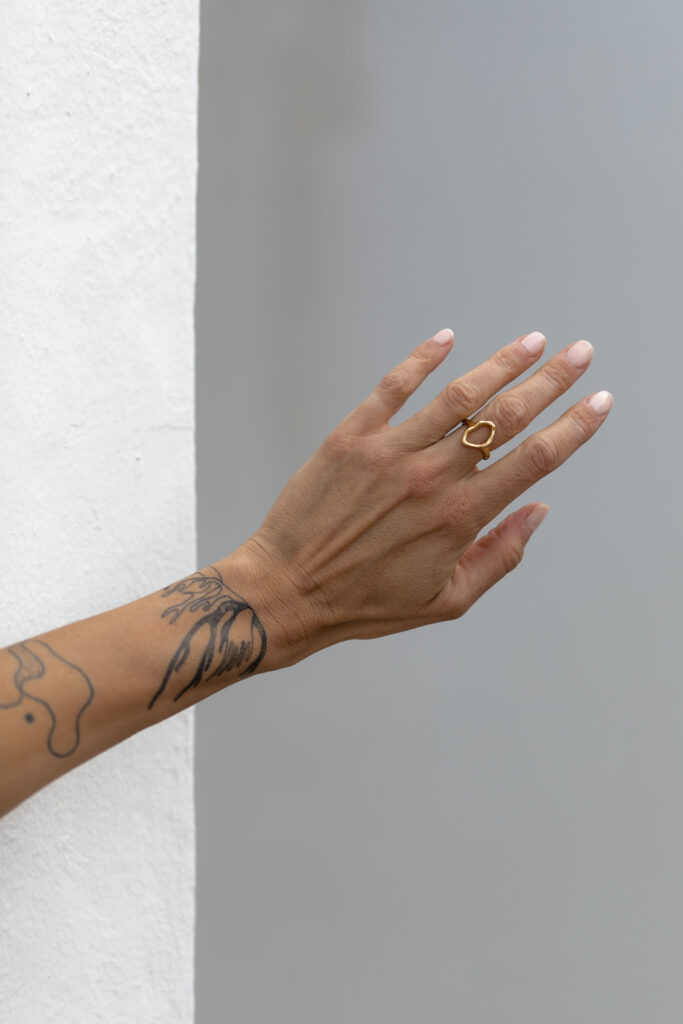 PEARL golden empty ring