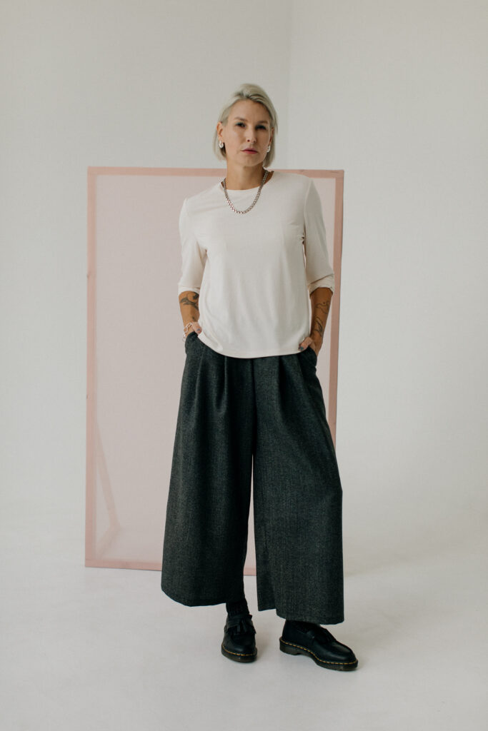 BAI culottes /black melange wool/