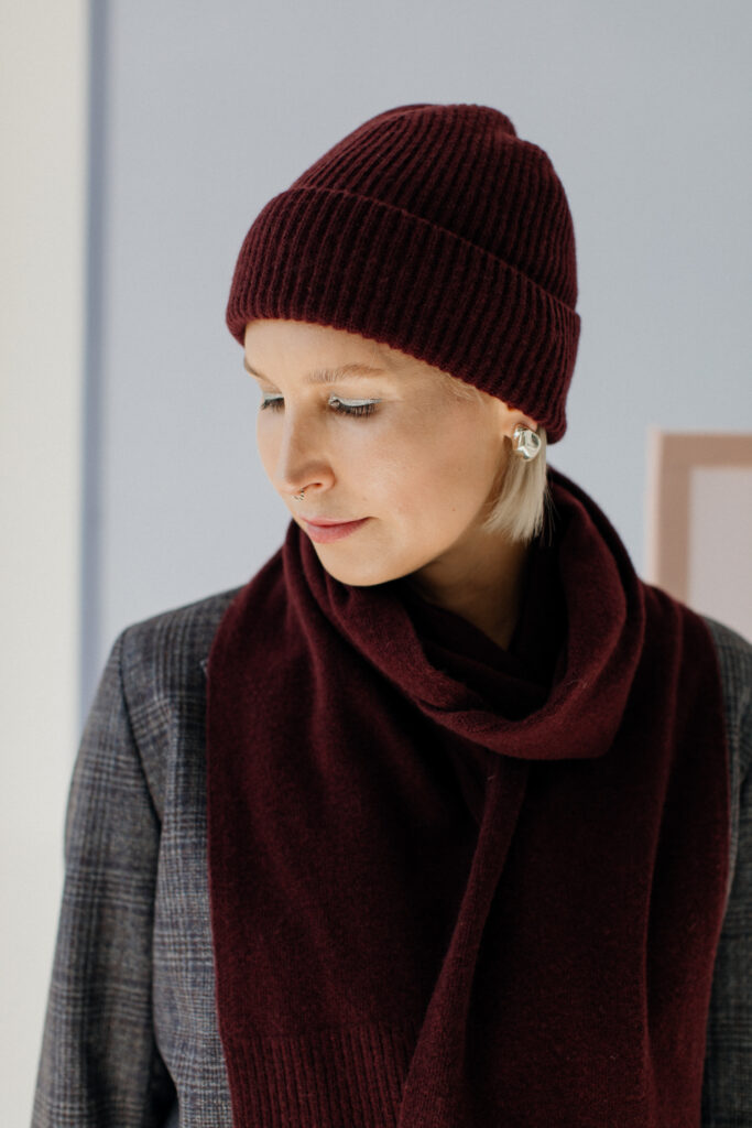 TONGI /burgundy merino+cashmere/