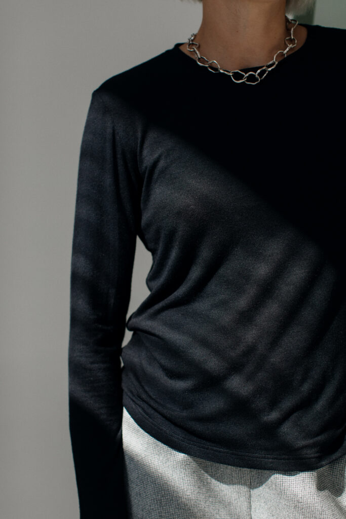 KOMON /black cashmere/